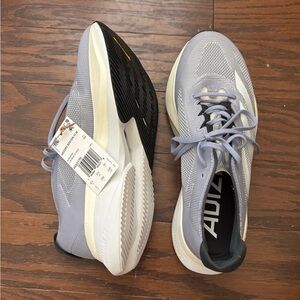 Women's Adidas Adizero Boston 12 Running Shoes - US 8